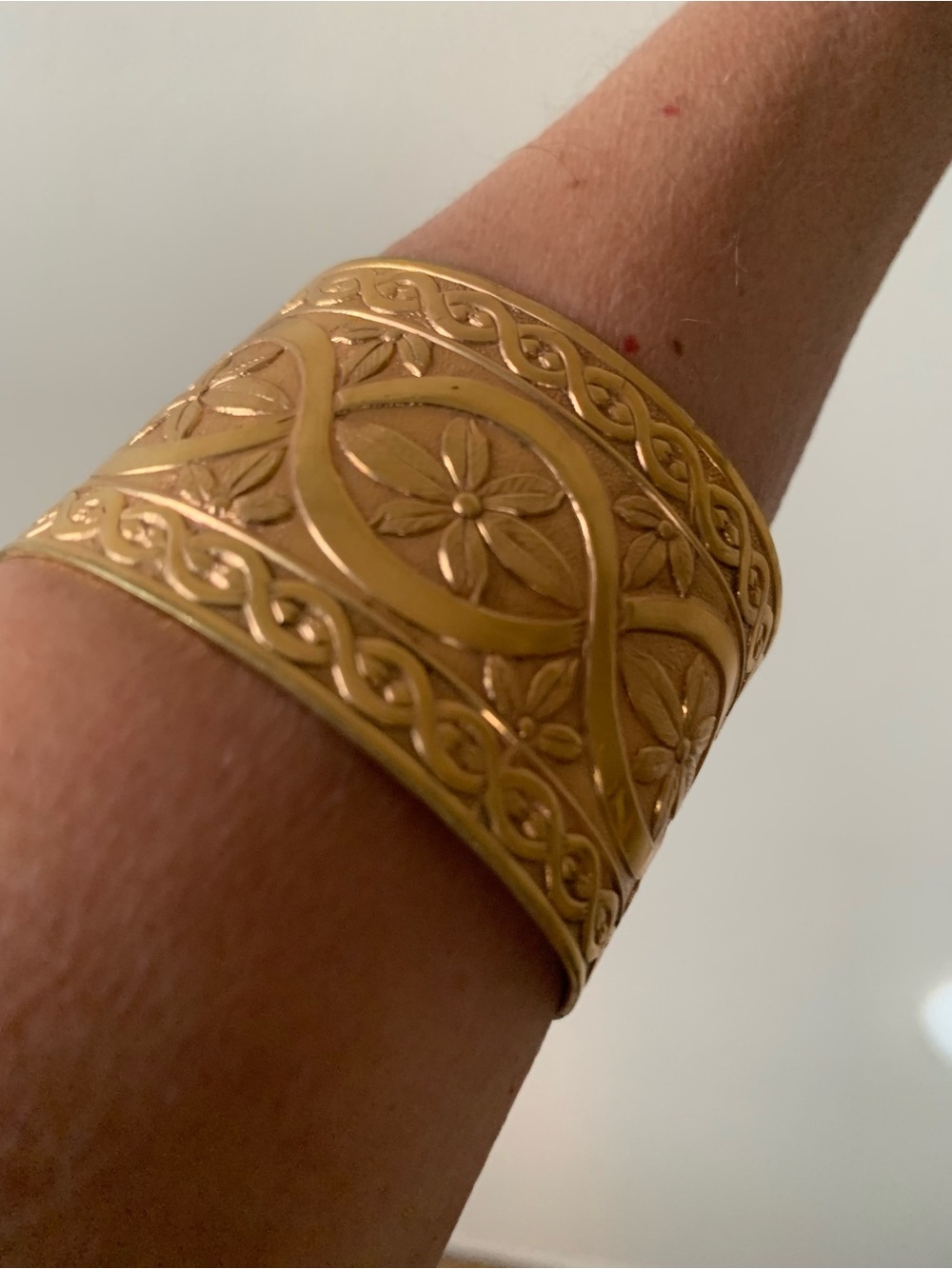 Gold Floral Engraved Cuff Bracelet - Elegant Women's Jewelry
